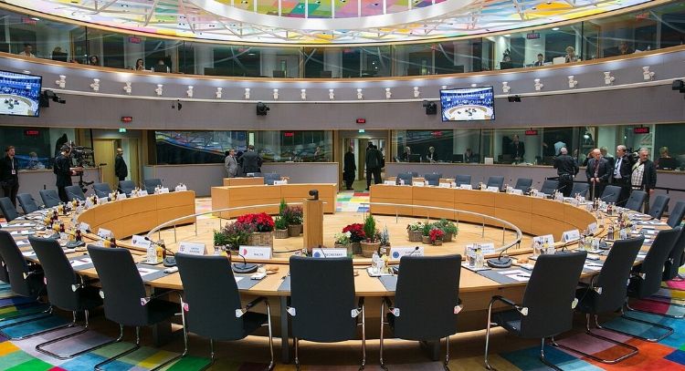 Extrema derecha española pide a la UE considerar terroristas a cárteles mexicanos