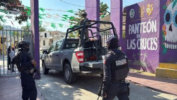 En pleno Día de la Santa Cruz, tres albañiles son asesinados en un panteón de Acapulco