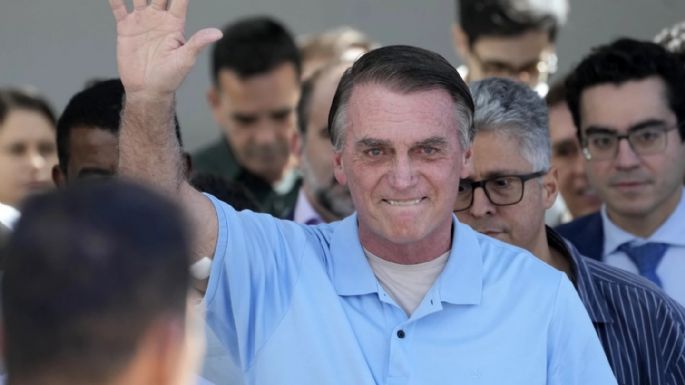 Jair Bolsonaro sale del hospital tras recuperarse de una cirugía intestinal