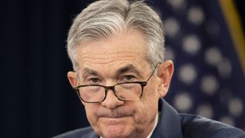 Reserva Federal deja las tasas de interés sin variar pese a presión de Trump para que las recorte