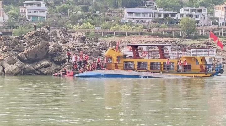 Viento vuelca cuatro barcos turísticos en China; suman 10 muertos y 70 heridos