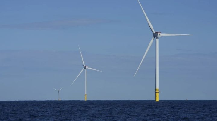 Estados demandan a la administración Trump por bloquear desarrollo de energía eólica
