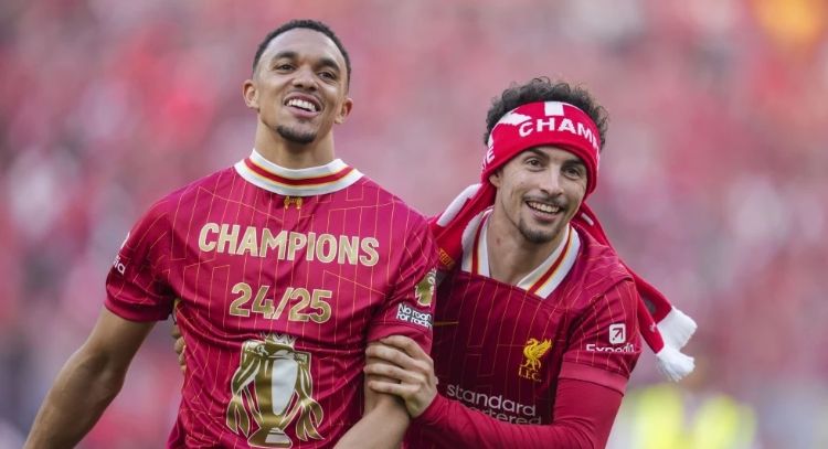 Alexander-Arnold confirma su salida de Liverpool tras 20 años