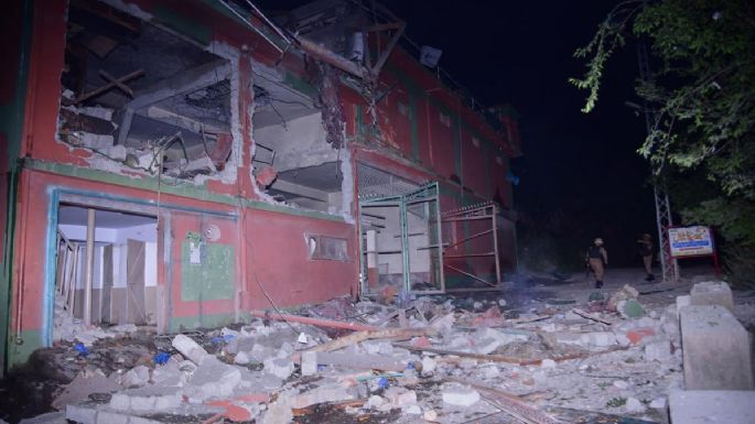 India lanza ataques aéreos contra "infraestructuras terroristas" en Pakistán