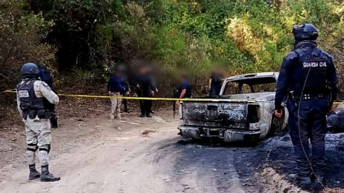 Hallan los cuerpos de seis hombres ejecutados en Michoacán; tres fueron calcinados y uno decapitado