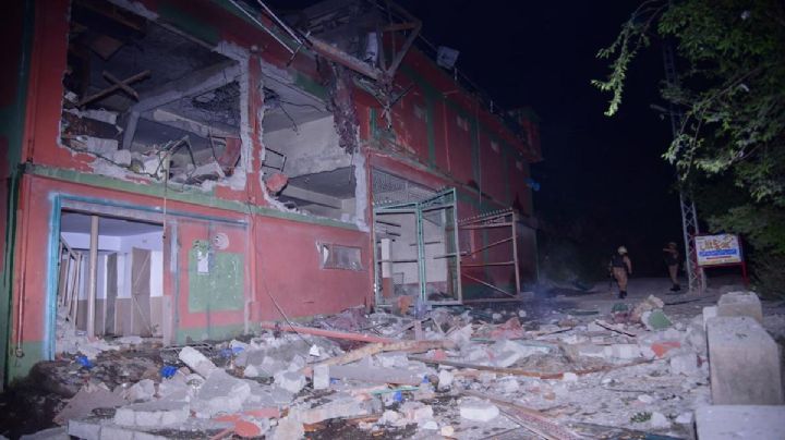 India lanza ataques aéreos contra "infraestructuras terroristas" en Pakistán