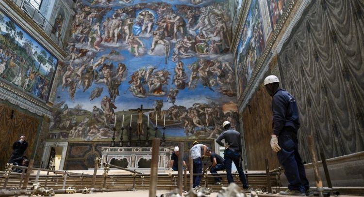 Antes del cónclave, el personal del Vaticano jura guardar secreto bajo amenaza de excomunión