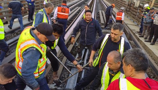 Se deforman las vías en la Línea B del Metro; suspenden el servicio (Videos)