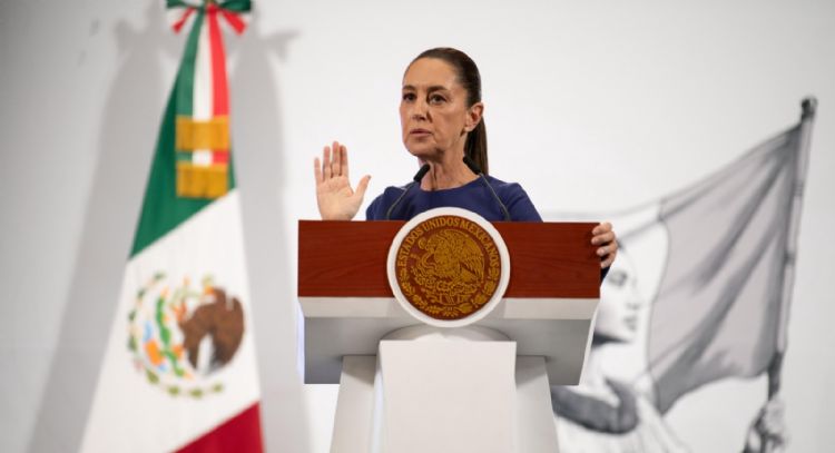 Sheinbaum en desacuerdo con Taibo; no nacionalizarán Tv Azteca