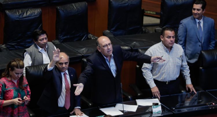 Morena y el PRI se dan agarrón por el Fobaproa
