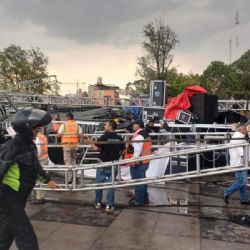 Colapsa escenario en la explanada de la alcaldía Gustavo A. Madero; hay 7 heridos (Video)