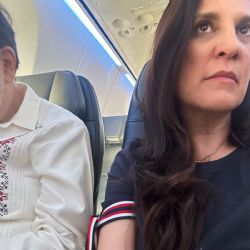 ¡No lo puedo creer!: Kenia López Rabadán presume que viaja al lado de Fernández Noroña