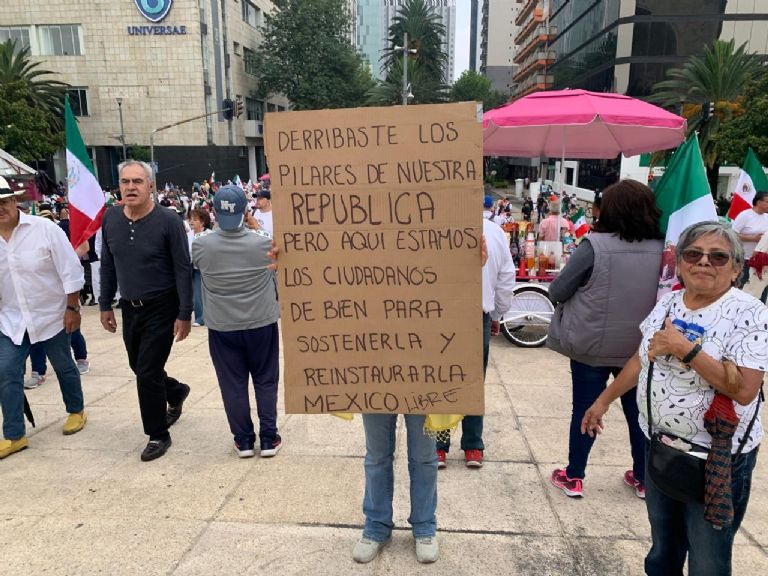 Realizan marcha contra de la elección al Poder Judicial en la Ciudad de México. Foto: Sara Pantoja