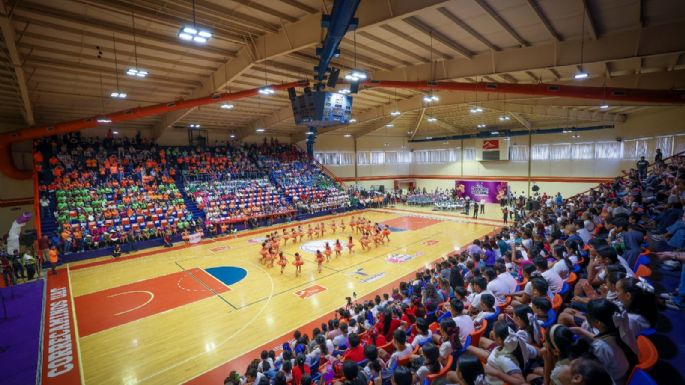 Impulsan Américo y María de Villarreal las tradiciones con el concurso de Rondas y Salto de Cuerda
