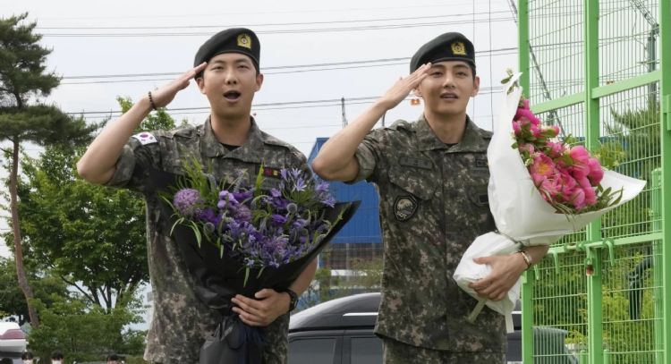 BTS busca reunirse este año mientras dos miembros más terminan su servicio militar