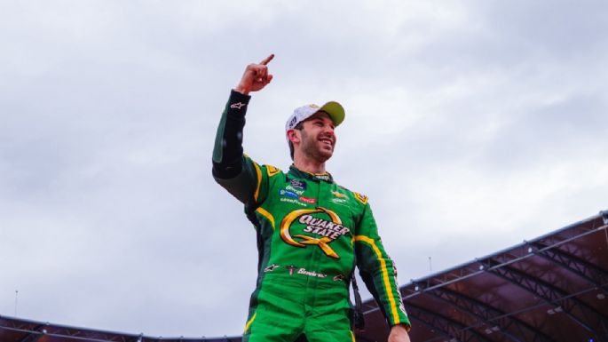Daniel Suárez gana la Chilango 150 de Nascar Xfinity en la CDMX tras arrancar en último lugar