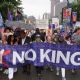 Manifestantes llenan calles, parques y plazas de EU en protestas contra Trump