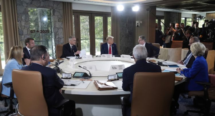 Trump dejará este lunes la reunión del G7 para regresar a EU; en el limbo, la reunión con Sheinbaum