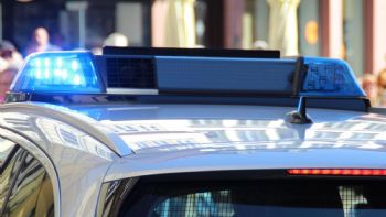 Cuerpo de joven desaparecido es entregado en ataúd frente a la casa de su madre