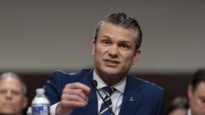Hegseth afirma que el Pentágono ha dado a Trump opciones para el conflicto Israel-Irán