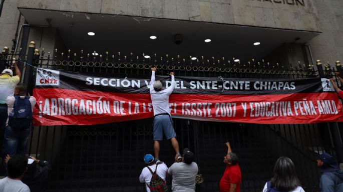 Fracasa de nuevo el diálogo entre la CNTE y Gobernación; sigue el plantón