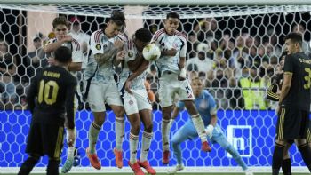 México gana su grupo de la Copa Oro de Concacaf tras empate 0-0 contra Costa Rica