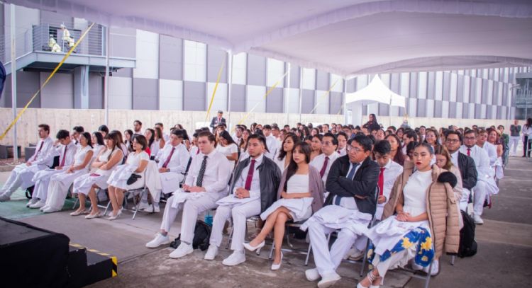 Segunda generación de la Universidad de la Salud comenzará su internado