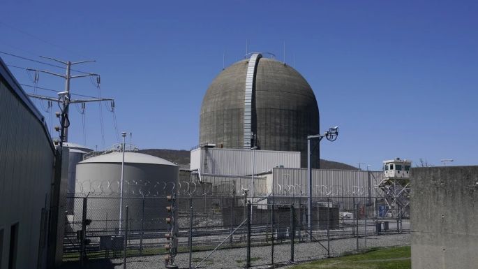 Gobernadora de Nueva York busca construir la primera central nuclear del estado en décadas