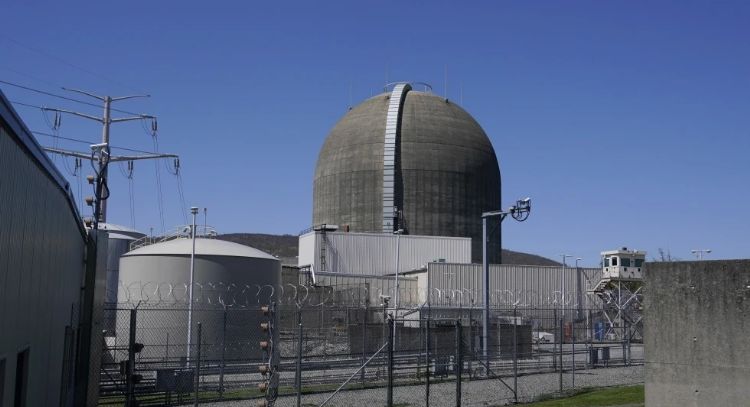 Gobernadora de Nueva York busca construir la primera central nuclear del estado en décadas