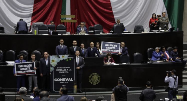 Diputados de la 4T aprueban el pase del Coneval al INEGI; es un retroceso: oposición