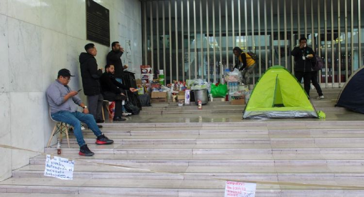 Trabajadores del Poder Judicial de CDMX instalan plantón