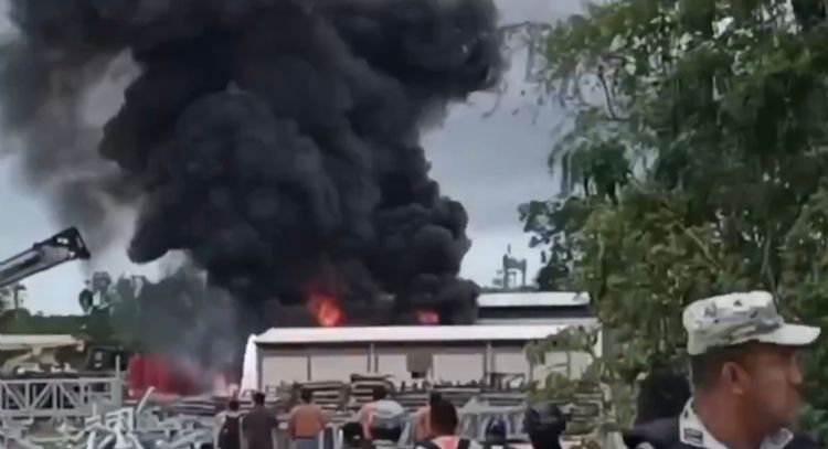 Se registra incendio en campamento del Tren Maya en Quintana Roo (Video)