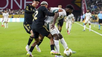 México vence 2-0 a Arabia Saudita y avanza a semifinales en la Copa Oro