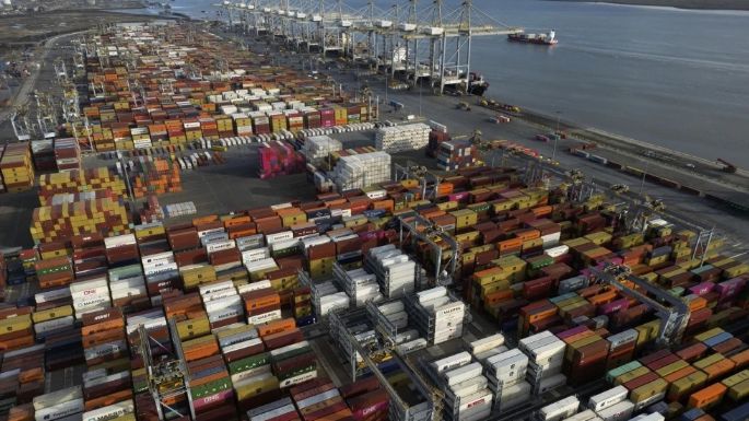 Autoridades británicas incautan cocaína valorada en más de 130 mdd de un barco en puerto de Londres