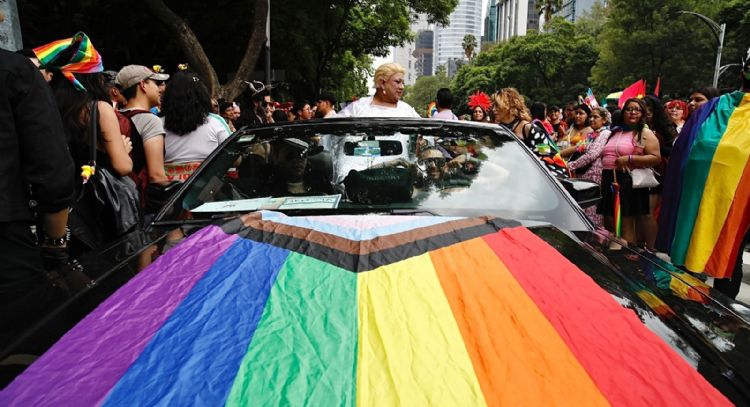 Marcha del Orgullo LGBTTTIQ+ congregó a 800 mil personas en la CDMX