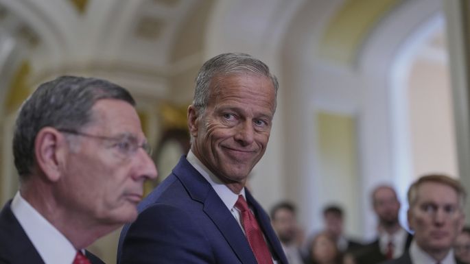 Propuesta fiscal republicana en el Senado aumentaría la deuda de EU en 3.3 billones, según la CBO