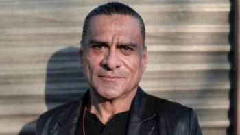 Asesinan a Jonathan Joss, actor de “El rey de la colina”; su esposo exige justicia