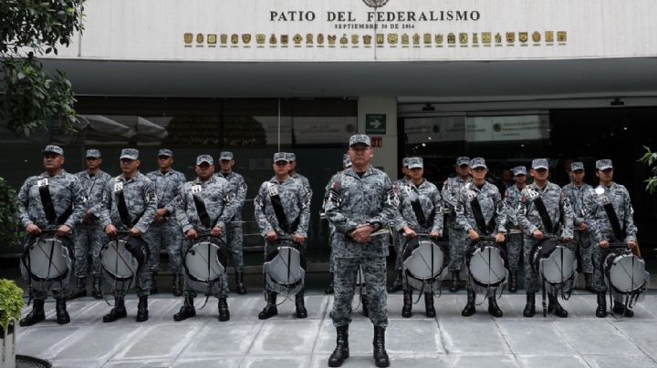 Regalo de cumpleaños: la 4T consuma ley de la Guardia Nacional; opositores denuncian militarización