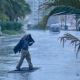 Huracán Flossie amenaza con ser categoría 2; lluvias torrenciales el martes en estas entidades