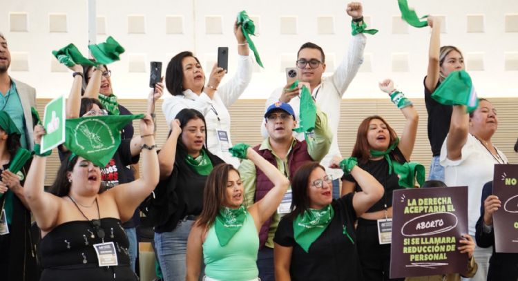 Gracias a diputada del Verde, el PAN bloquea la despenalización del aborto en Guanajuato (Video)