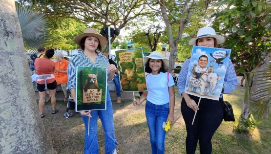 Marchan en Tabasco contra la creación del Museo Nacional Olmeca