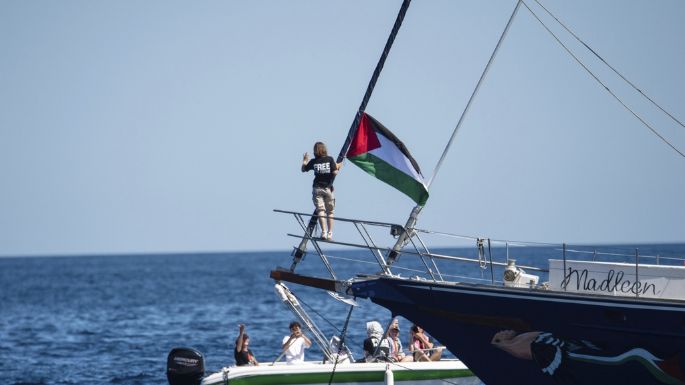 Israel promete impedir que barco de ayuda con Greta Thunberg y otros activistas llegue a Gaza