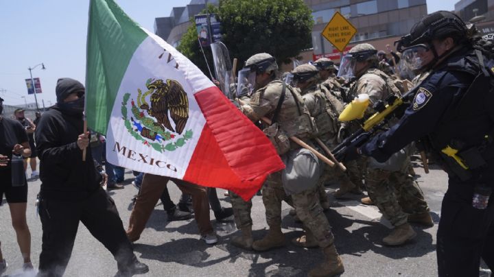 Embajador de EU en México critica uso de banderas mexicanas en protestas en Los Ángeles