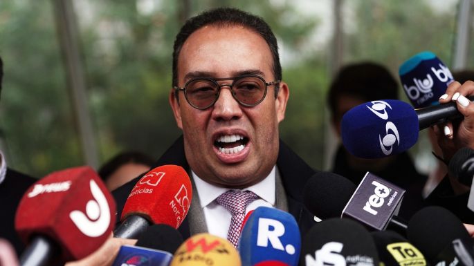 Abogado de Uribe acusa al gobierno de Petro de omitir riesgos de seguridad del senador