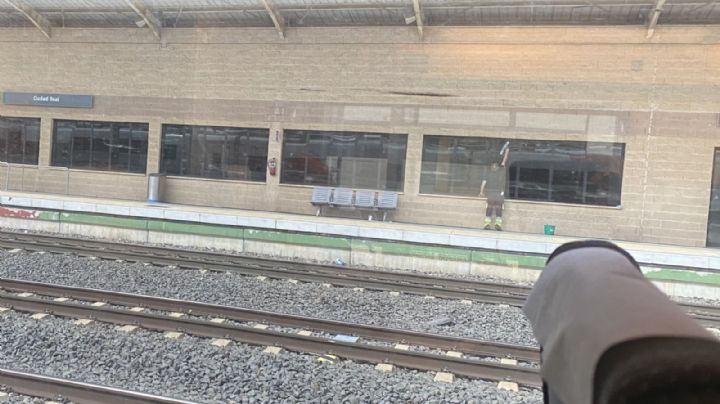 Más de 300 pasajeros quedan atrapados 14 horas al interior de un tren en España (Video)
