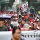 CNTE vuelve a tomar las calles en CDMX; exige homologación de prestaciones y bonos