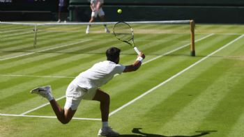 El dos veces campeón defensor Carlos Alcaraz vence a Taylor Fritz y regresa a la final de Wimbledon