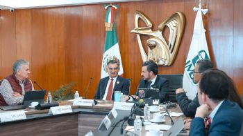 Acuerdan gobernador y director general del IMSS fortalecer la seguridad social e infraestructura