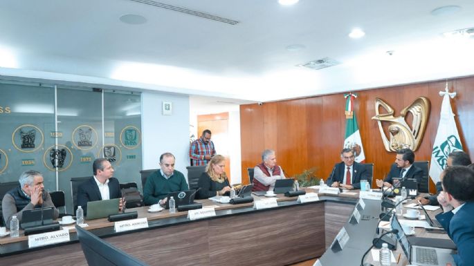Acuerdan gobernador y director general del IMSS fortalecer la seguridad social e infraestructura