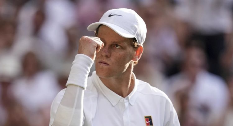 Jannik Sinner vence a Carlos Alcaraz y se convierte en el primer italiano en ganar Wimbledon